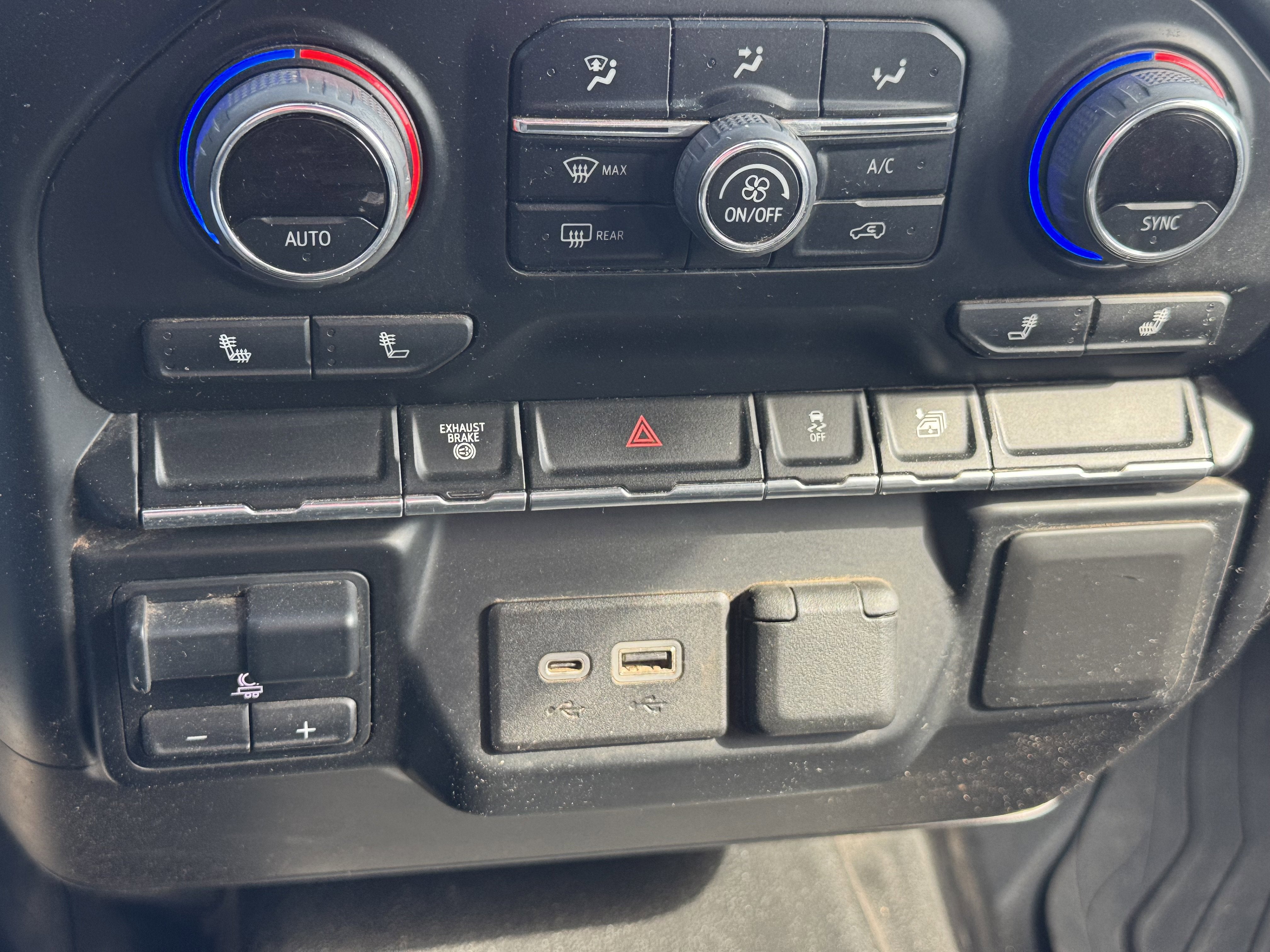 2022 Chevrolet Silverado 3500 HD Chassis Cab LT