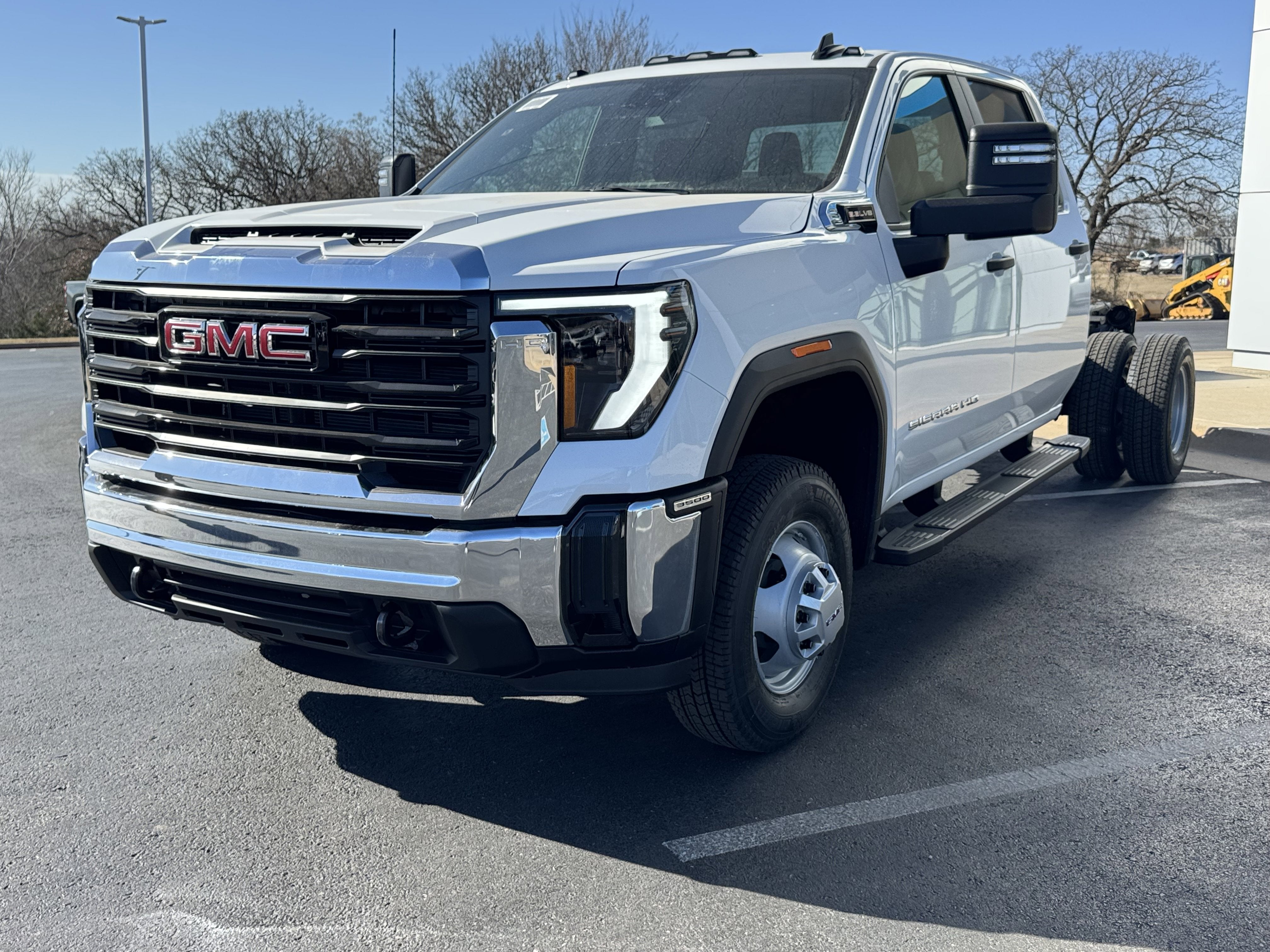 2026 GMC Sierra 3500 HD Chassis Cab Pro