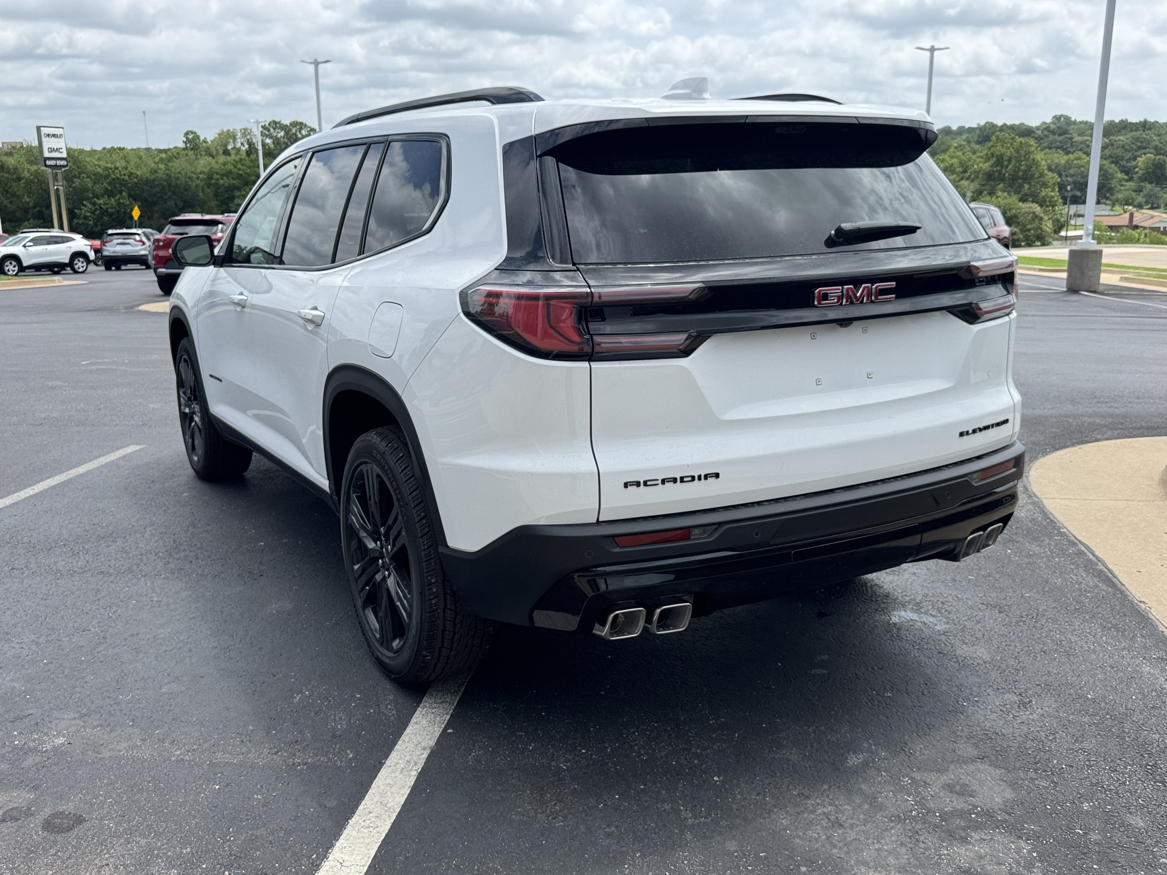 2026 GMC Acadia Elevation
