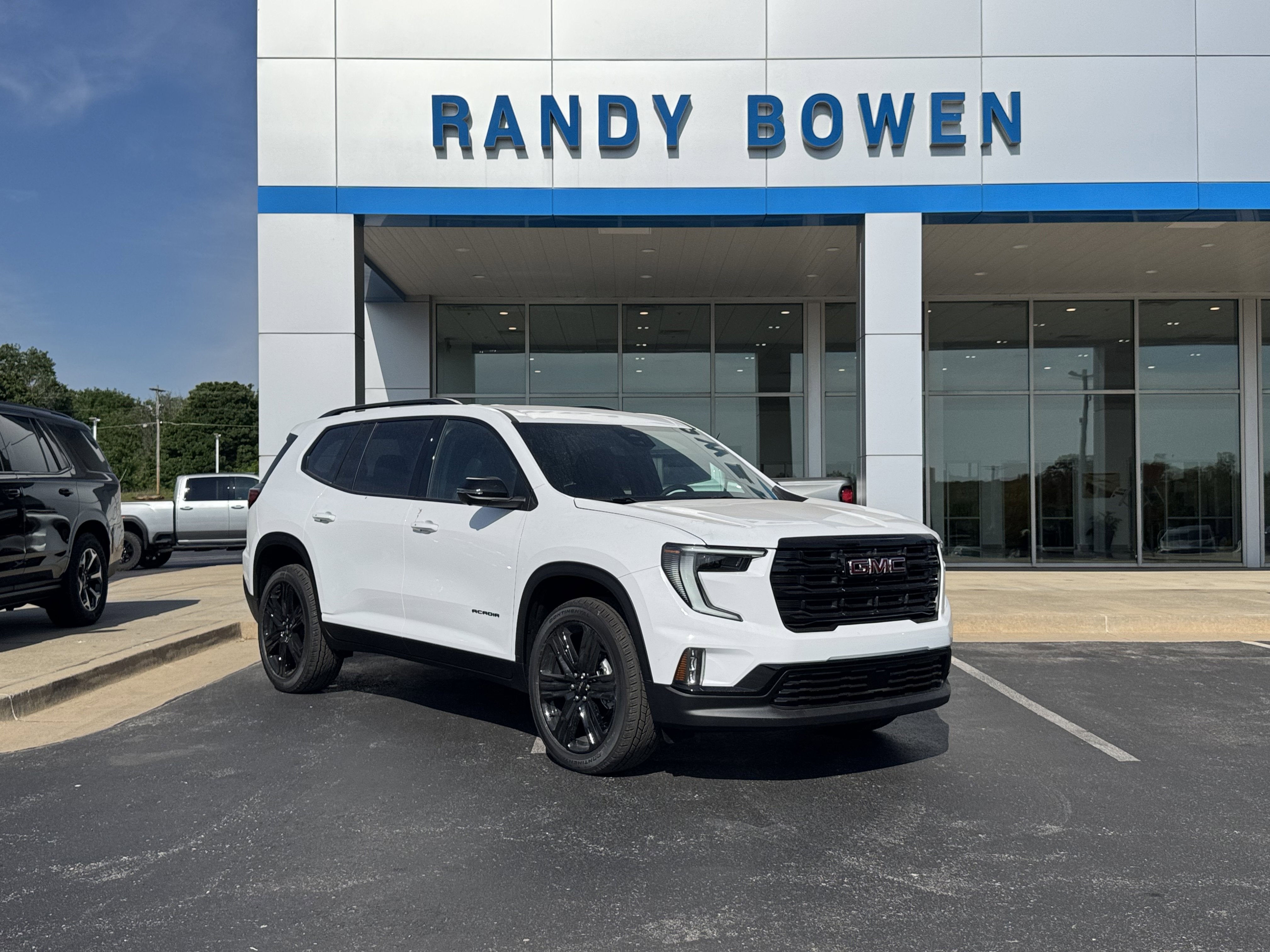 2026 GMC Acadia Elevation FWD's photo