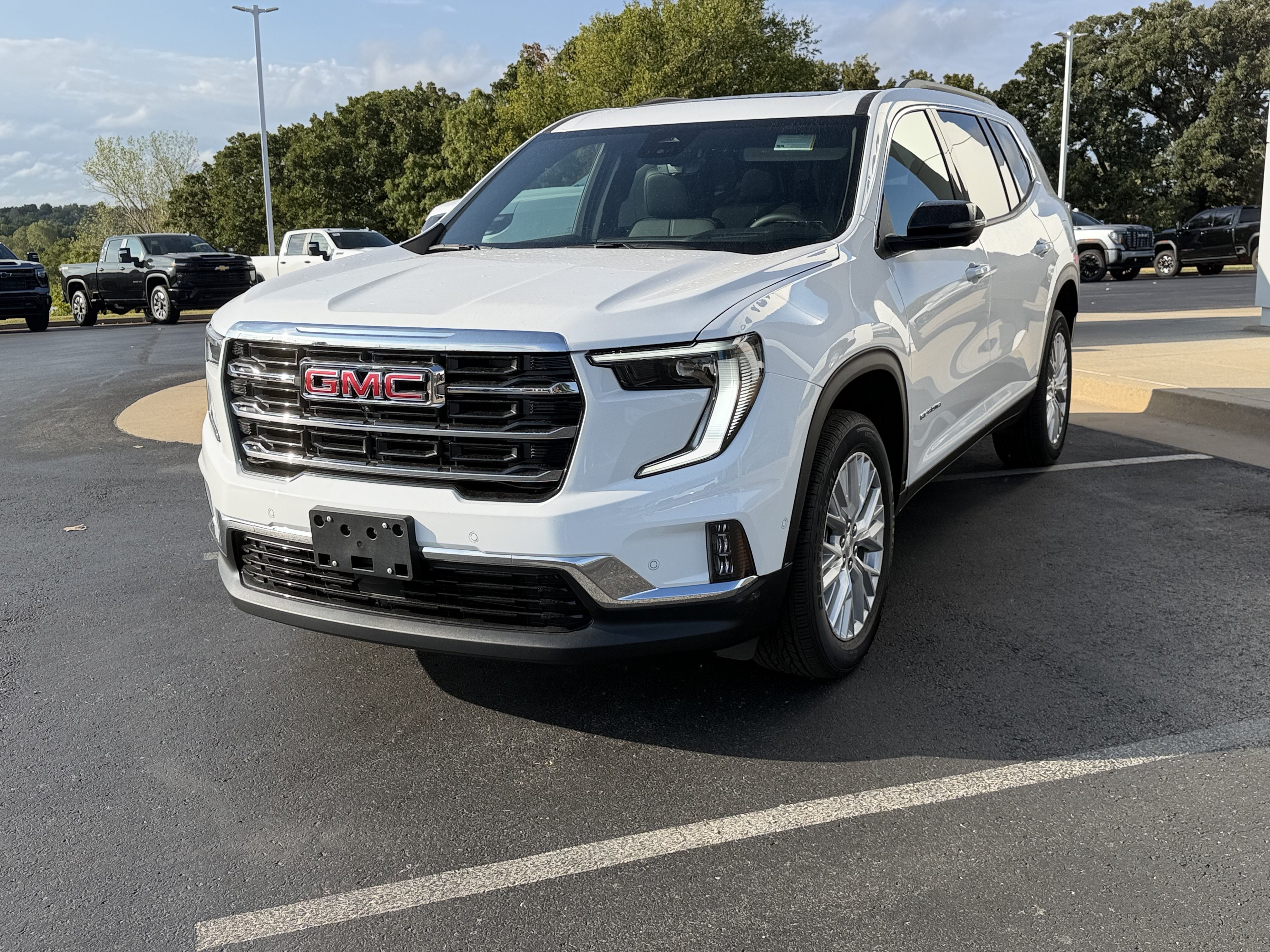 2027 GMC Acadia Elevation