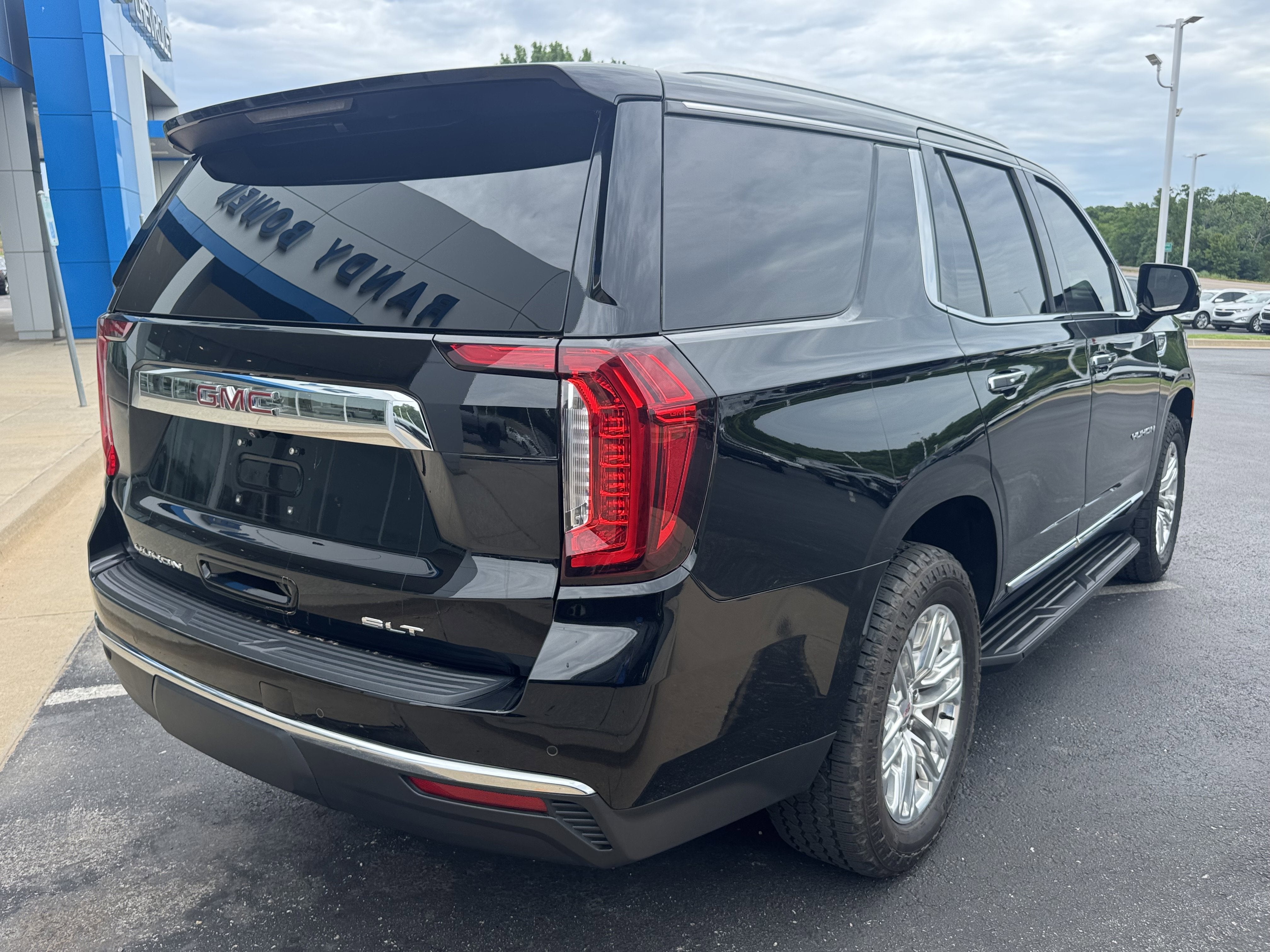 2022 GMC Yukon SLT