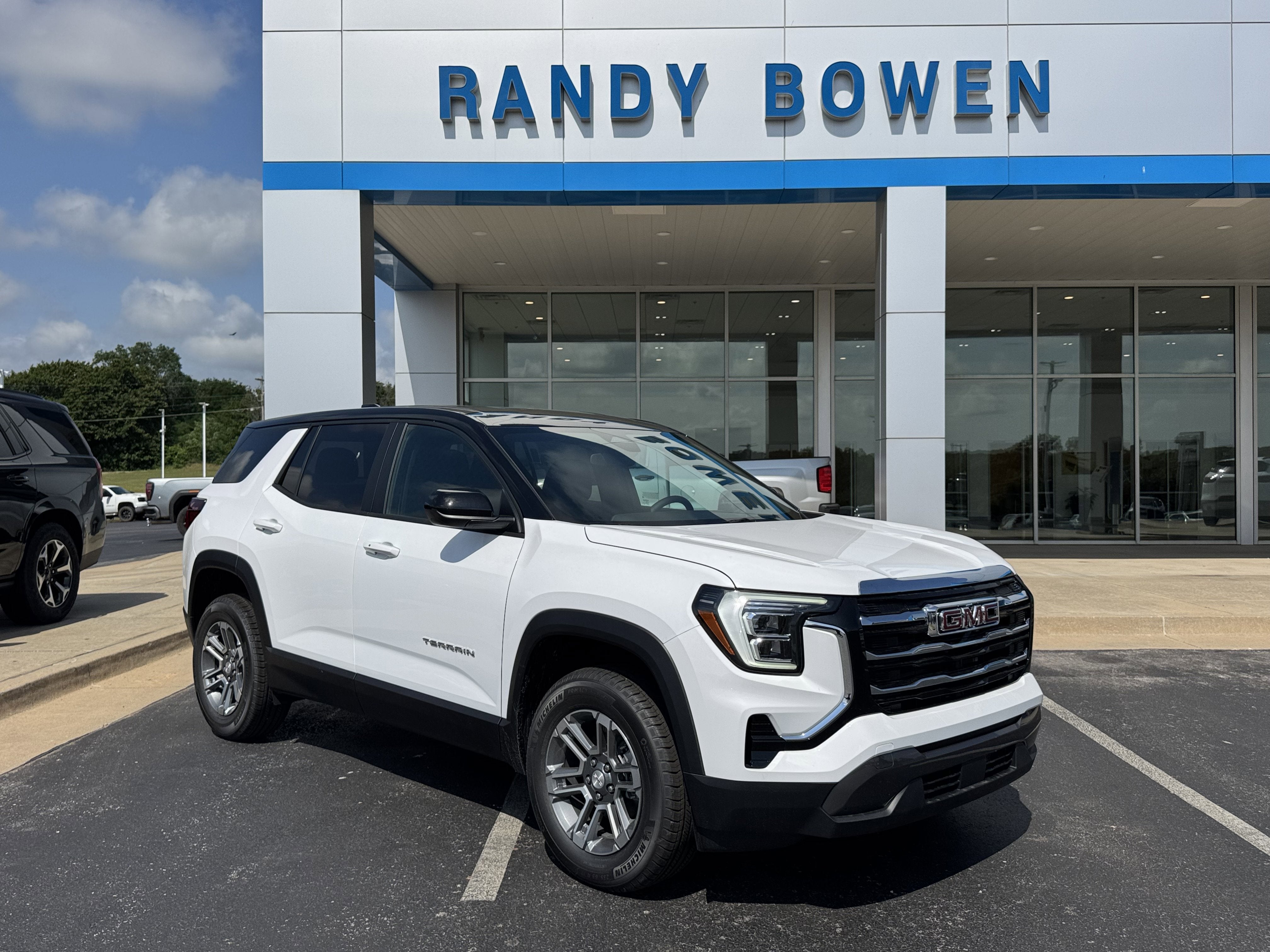 2026 GMC Terrain Elevation FWD's photo