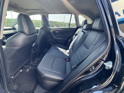 2022 Toyota RAV4 Hybrid XLE Premium