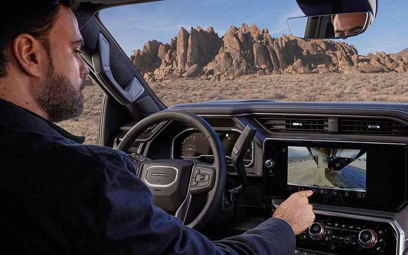 Clicking OnStar Option on Touch Screen